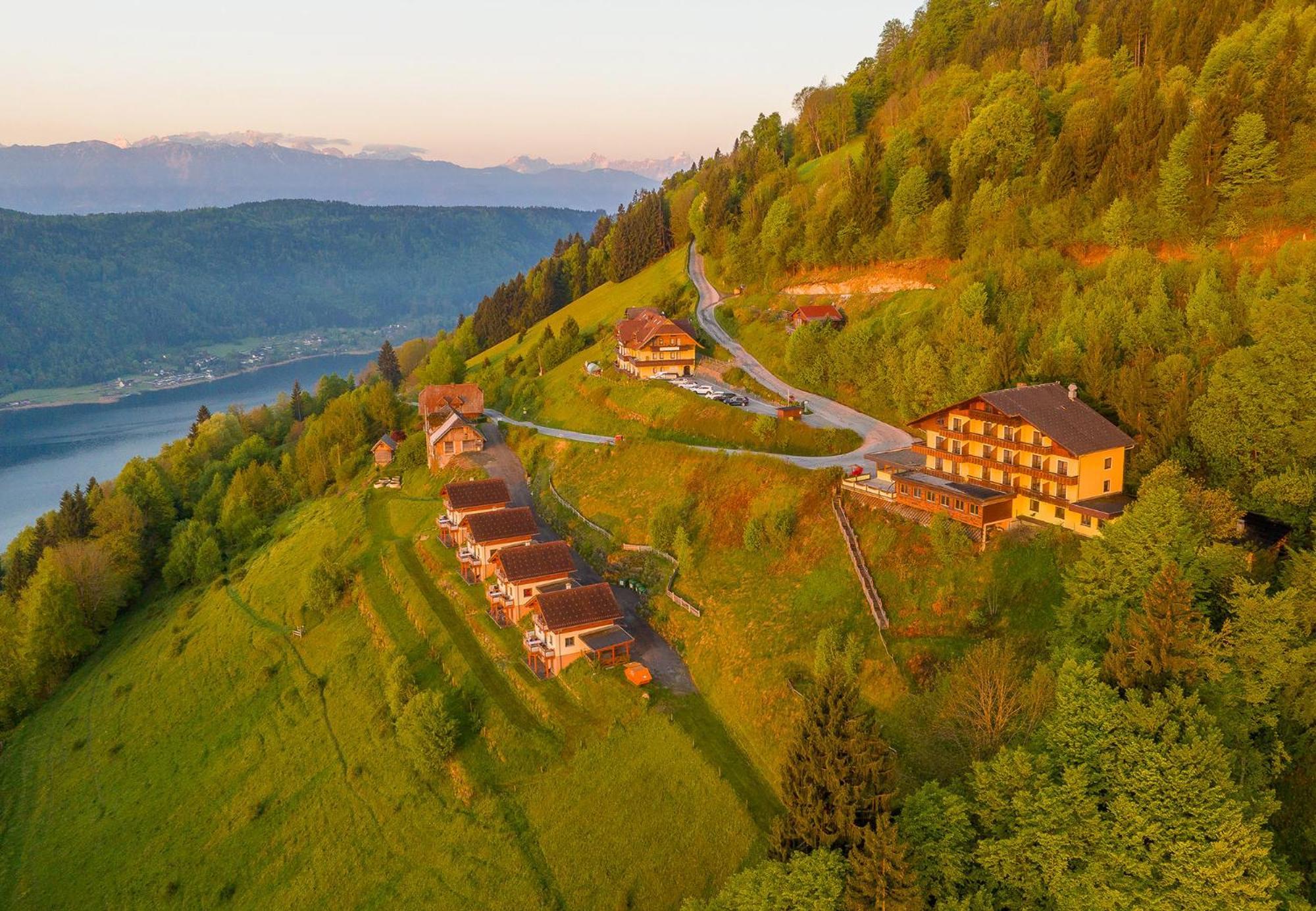 Mathiasl Wellness-Ferienhaeuser Bodensdorf Dış mekan fotoğraf